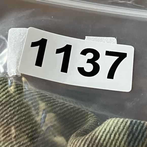 Free People Remy Camo Printed Cropped Ankle High Rise Rigid Jeans Size 25 Jeans - Picture 12 of 12